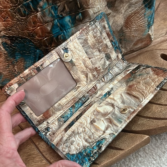 Brahmin Bird of Paradise Handbag and Walet - Picture 13 of 14